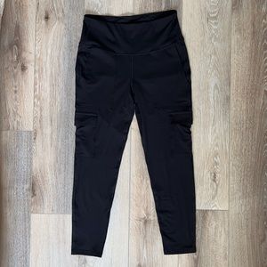 Old Navy Active Cargo Elevate Legging